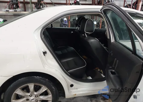 2012 Ford Fusion Sel z USA, uszkodzony, nr VIN 3FAHP0CG7CR309420